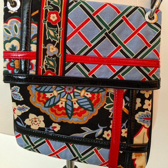 Crossbody! Vera Bradley Fabric and Patent Bag - Picture 1 of 6